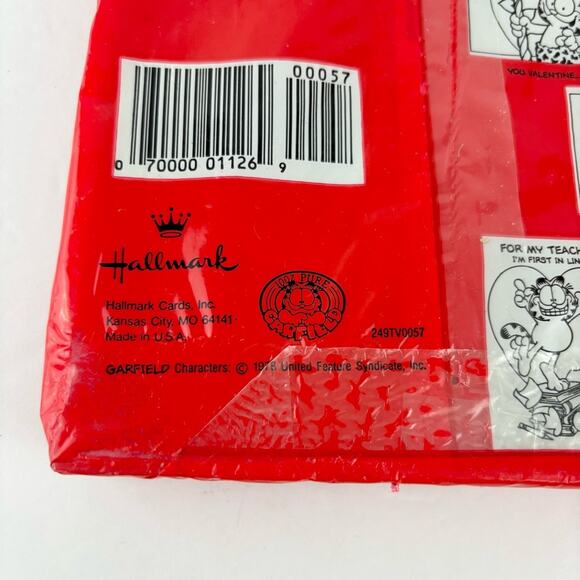 Vintage Garfield Valentines by Hallmark - Picture 3 of 3